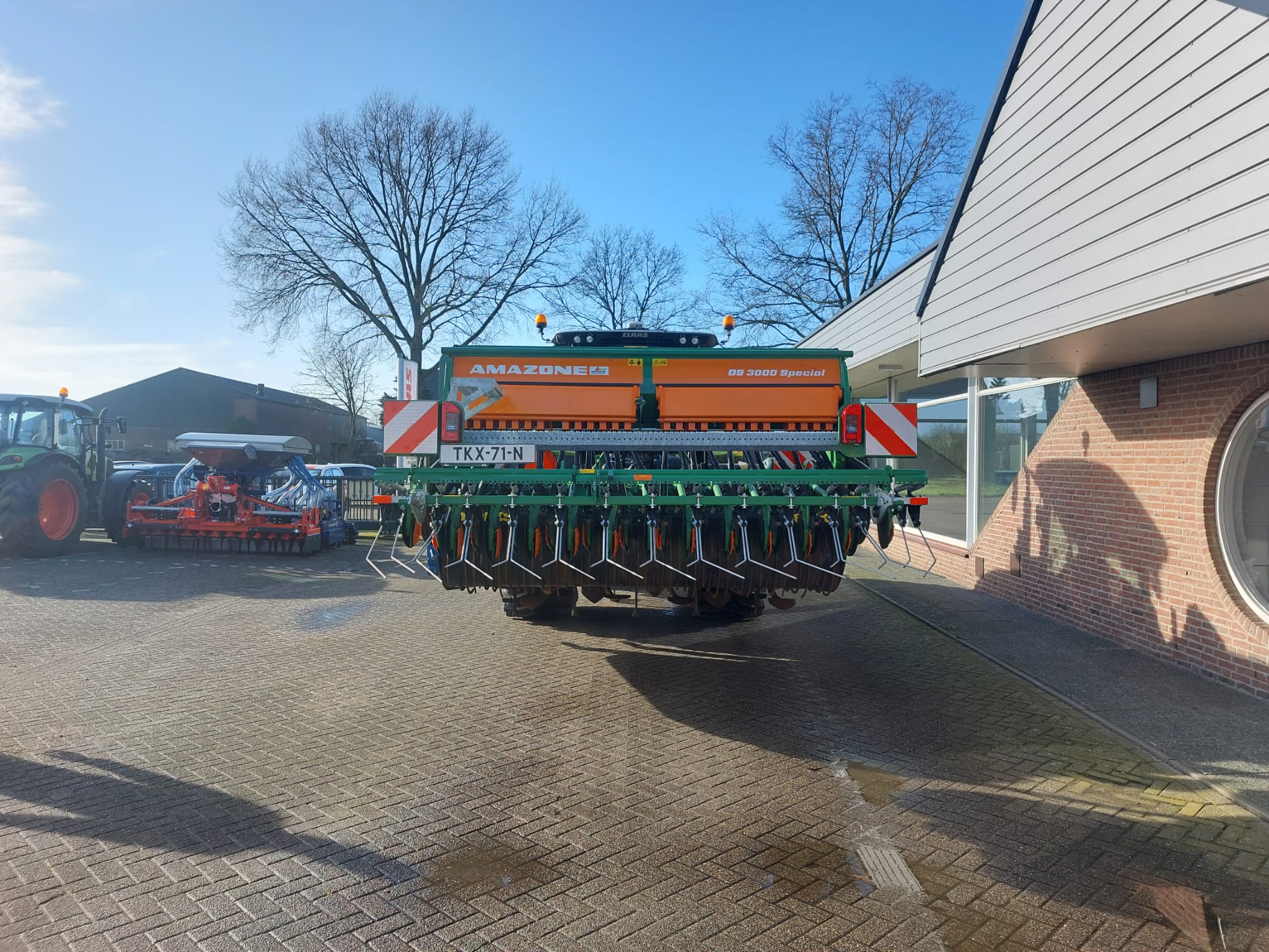 Amazone-D9-Special-3