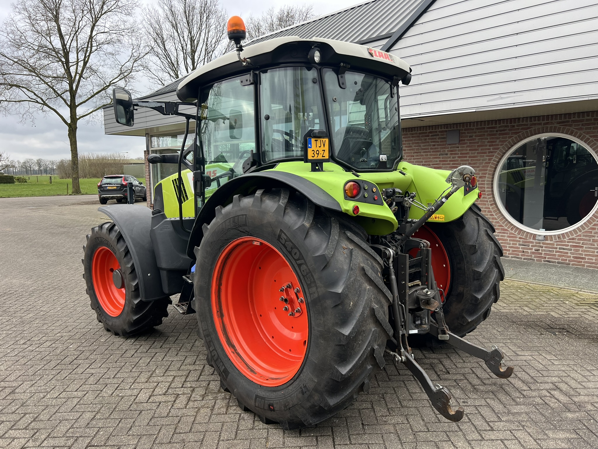 Claas-Arion-420-Polen-3
