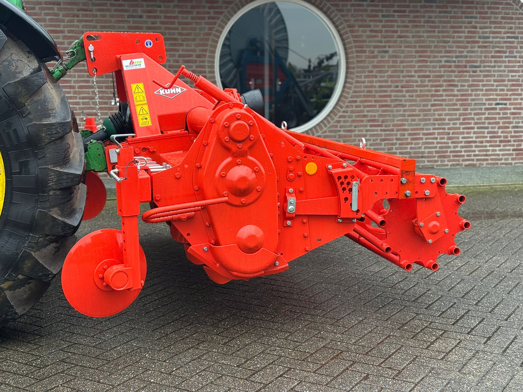 Kuhn-frees-in-Olst-3