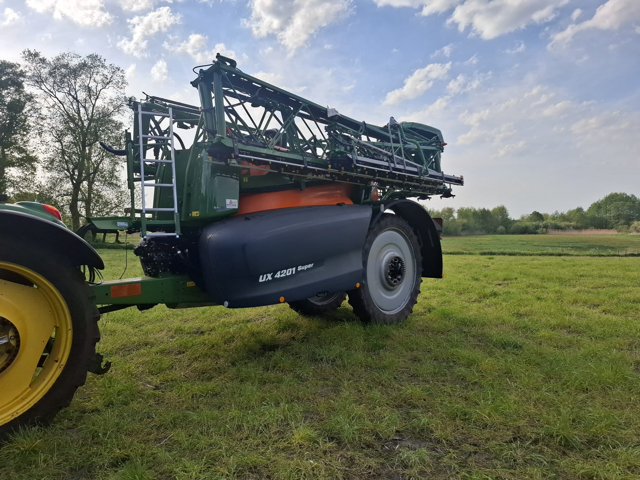 Amazone-UX-4201-Bergentheim-2