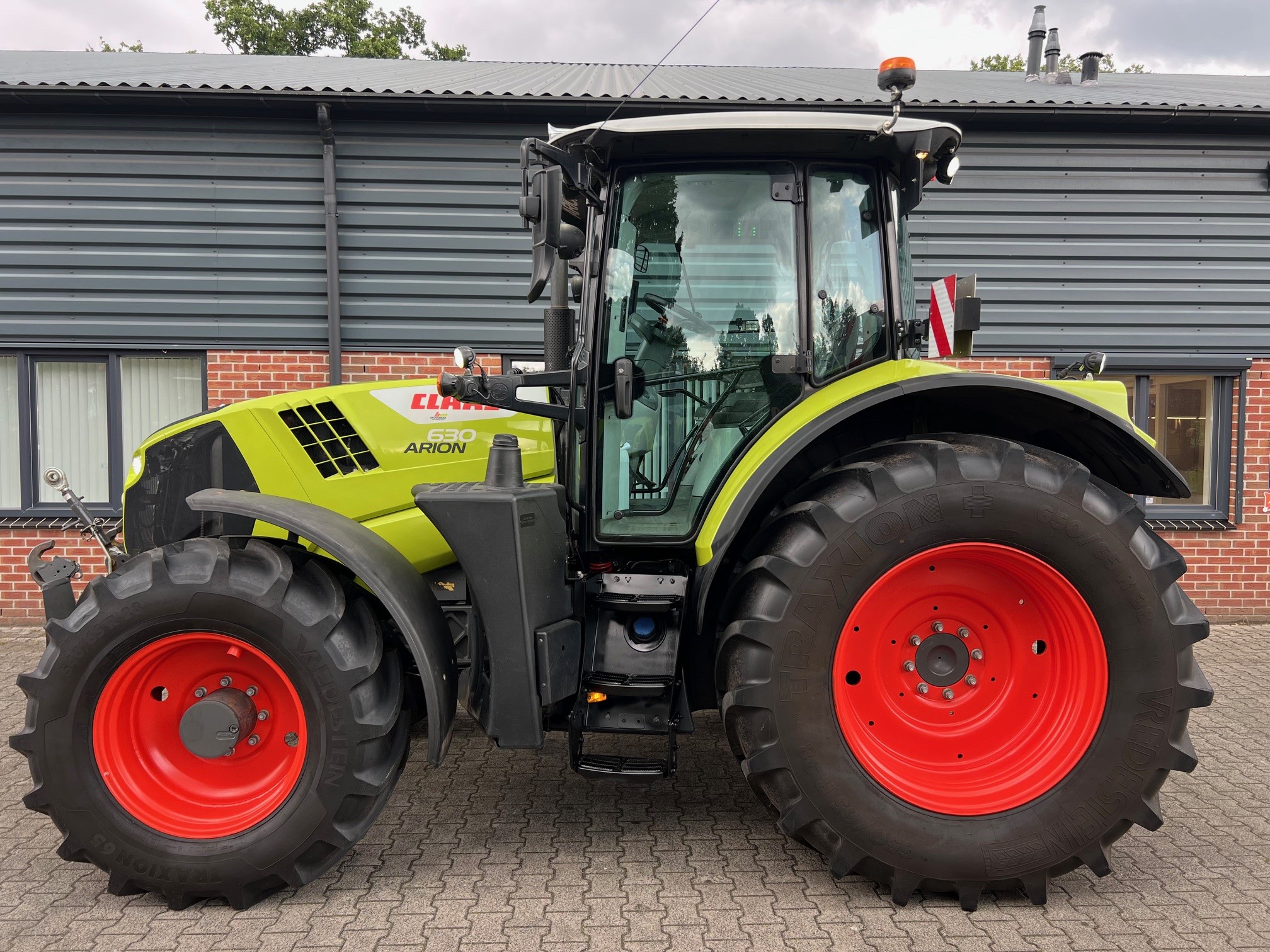 Claas-Arion-630-Heemserveen-2