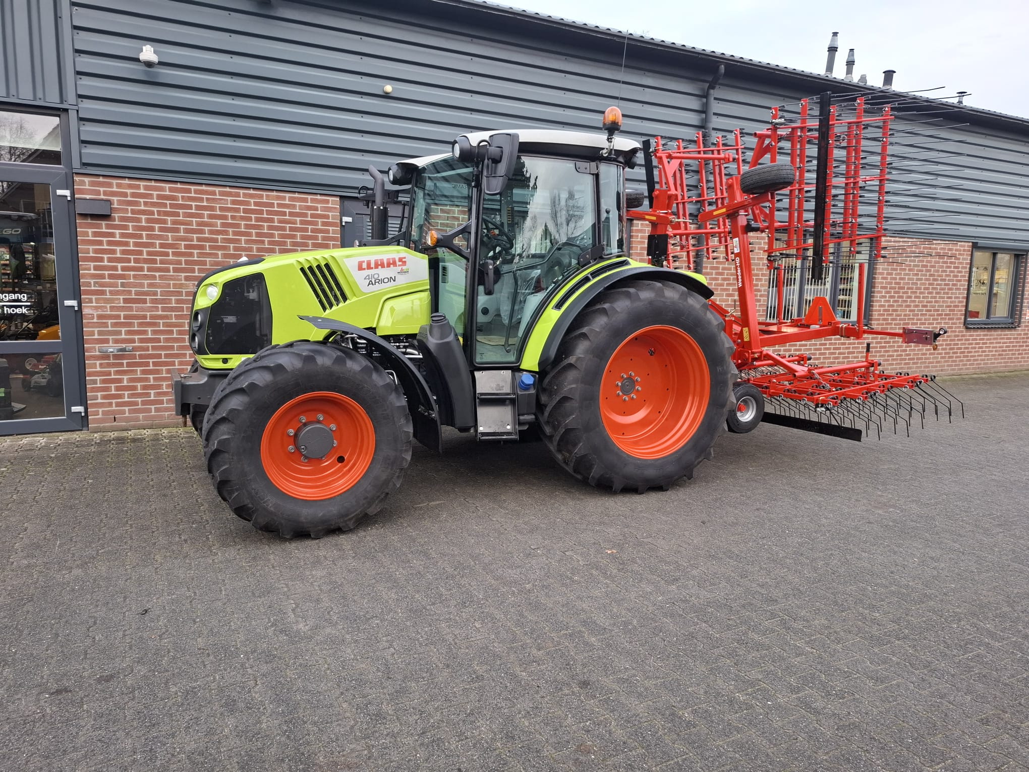 Claas Arion 410 Ommen (2)