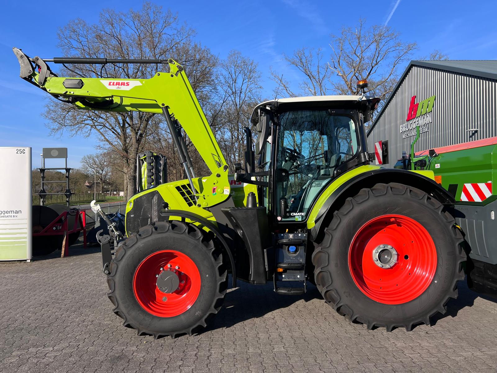 Claas-Arion-660-2