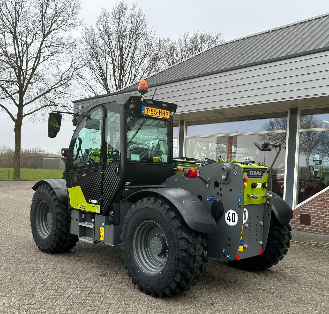 Claas-Night-Edition-1