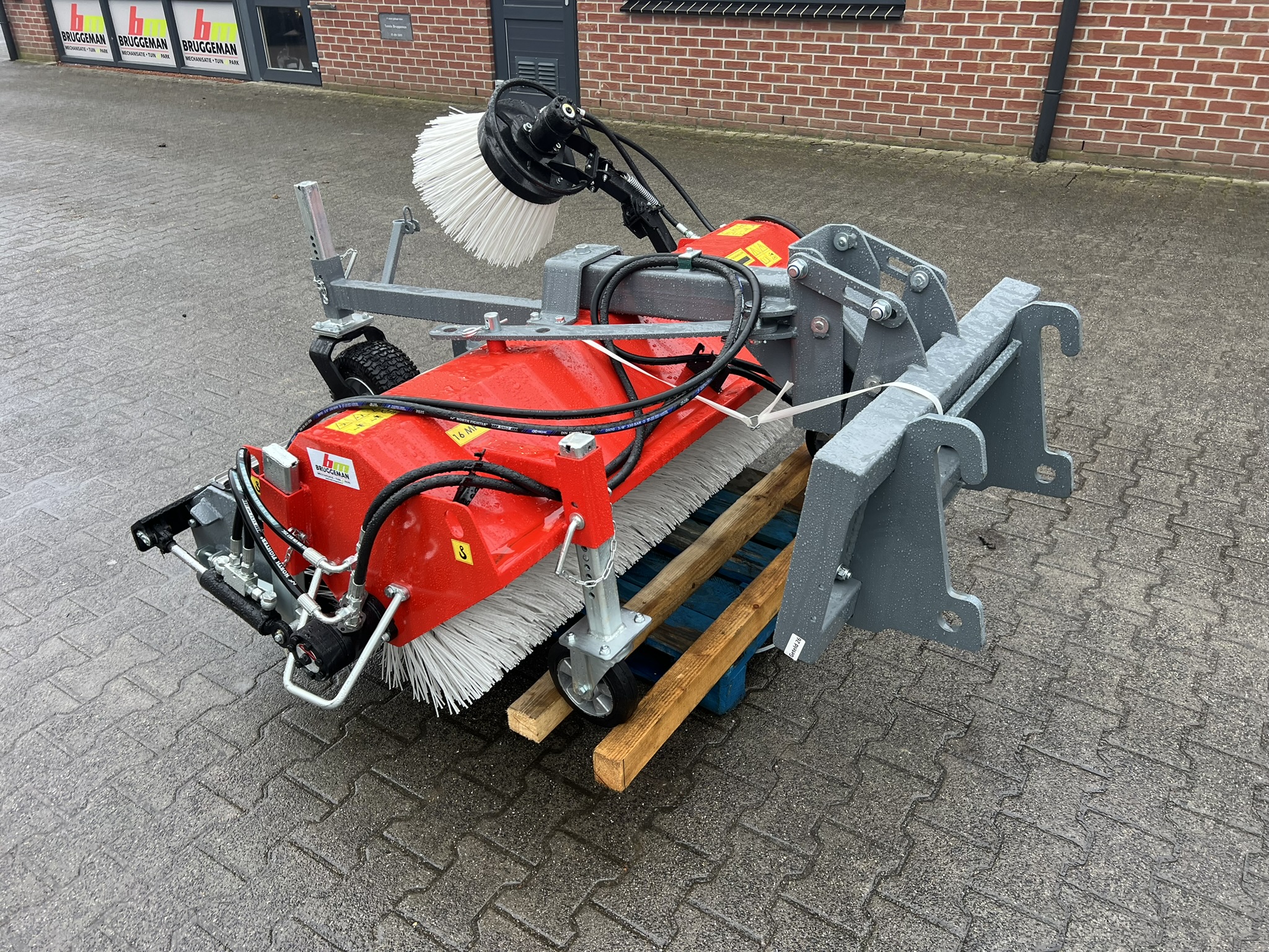 Hemach-veegmachine-Hoogeveen-2
