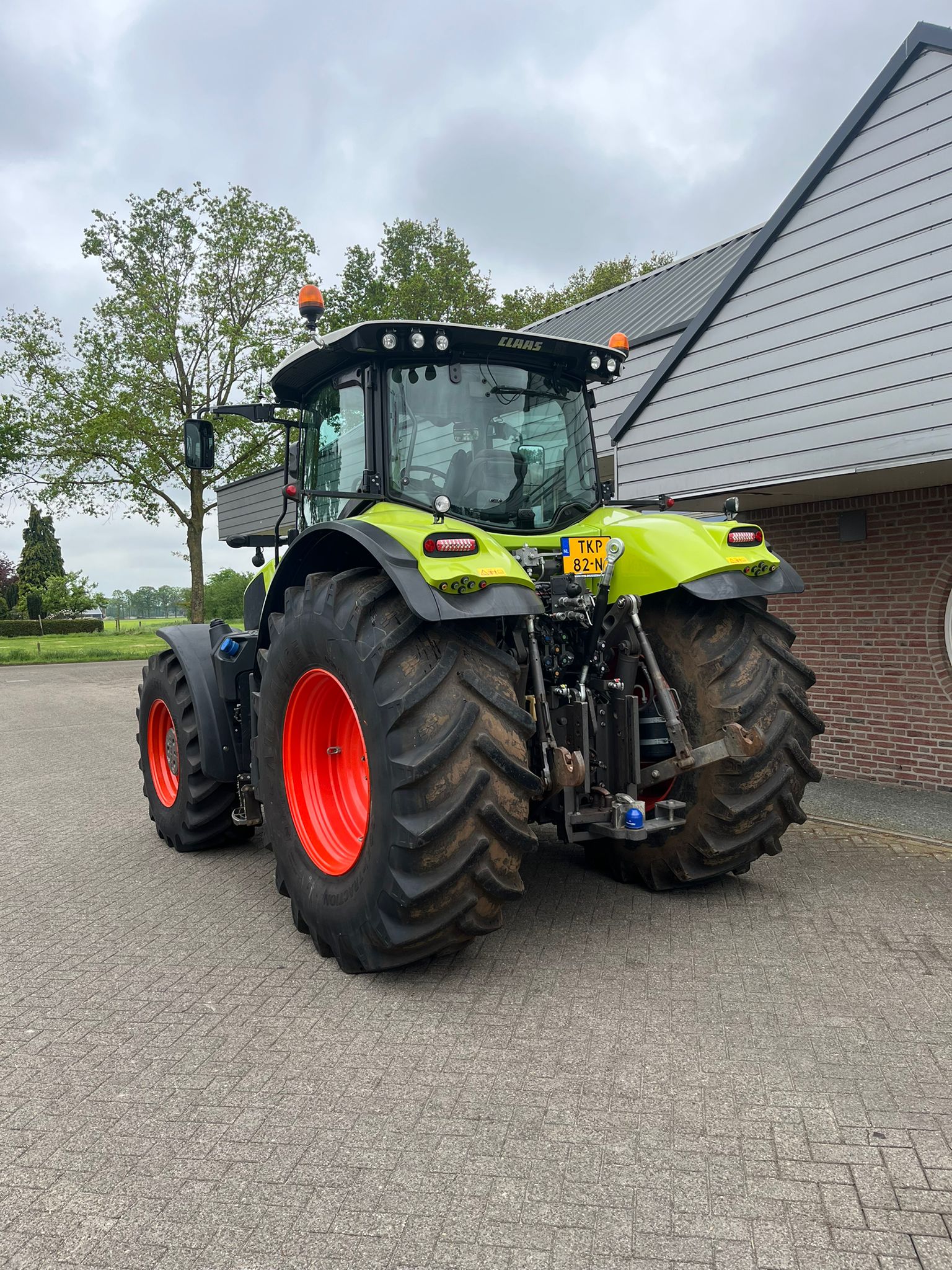 Claas-Axion-830-Heino-3
