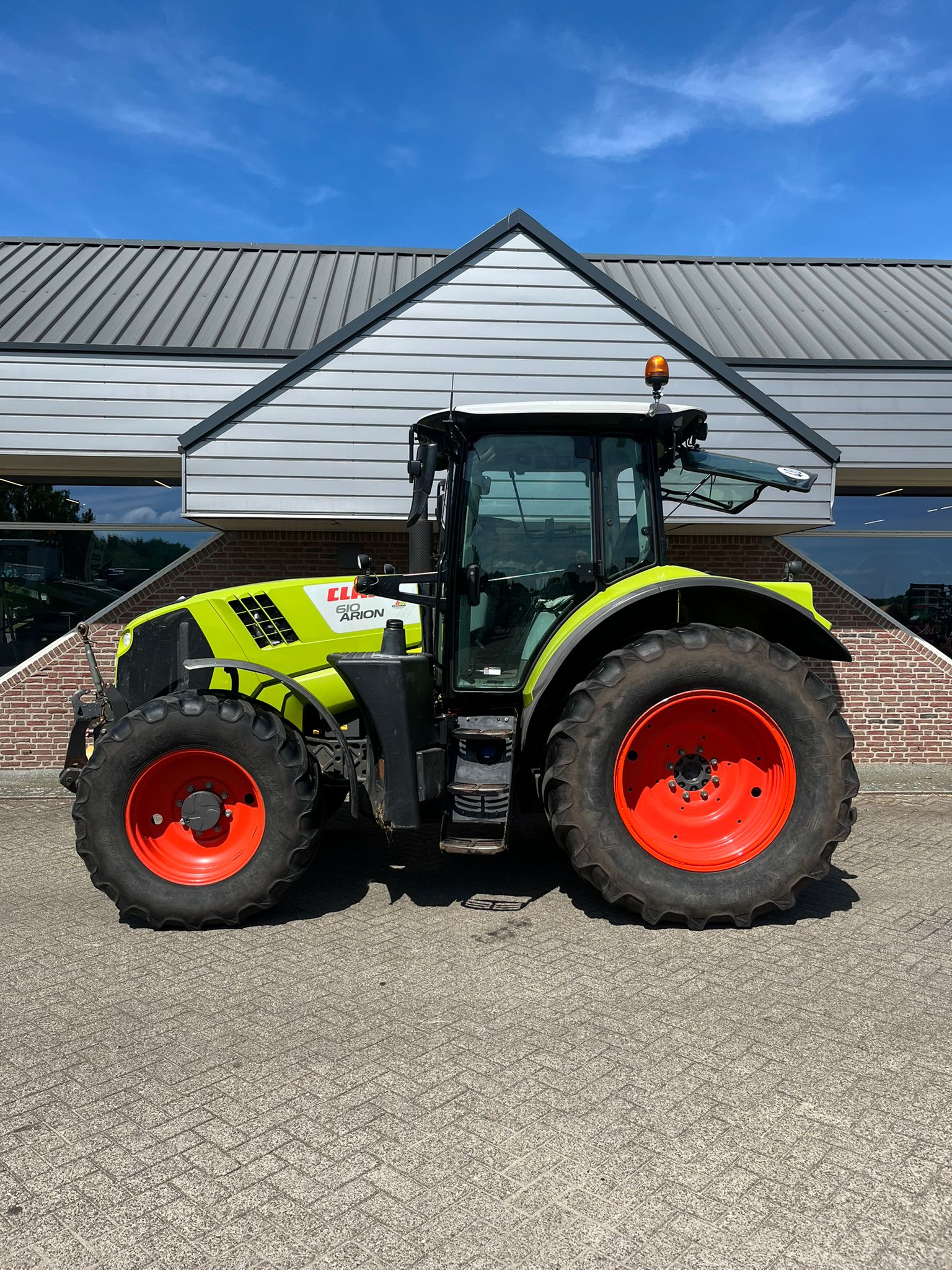 Claas-Arion-610-Broekland-1